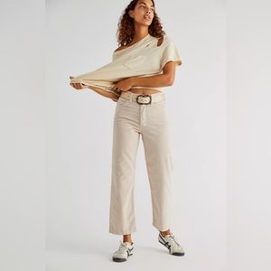 Levi’s Ribcage Straight Ankle Corduroy Pants Size 27 EUC